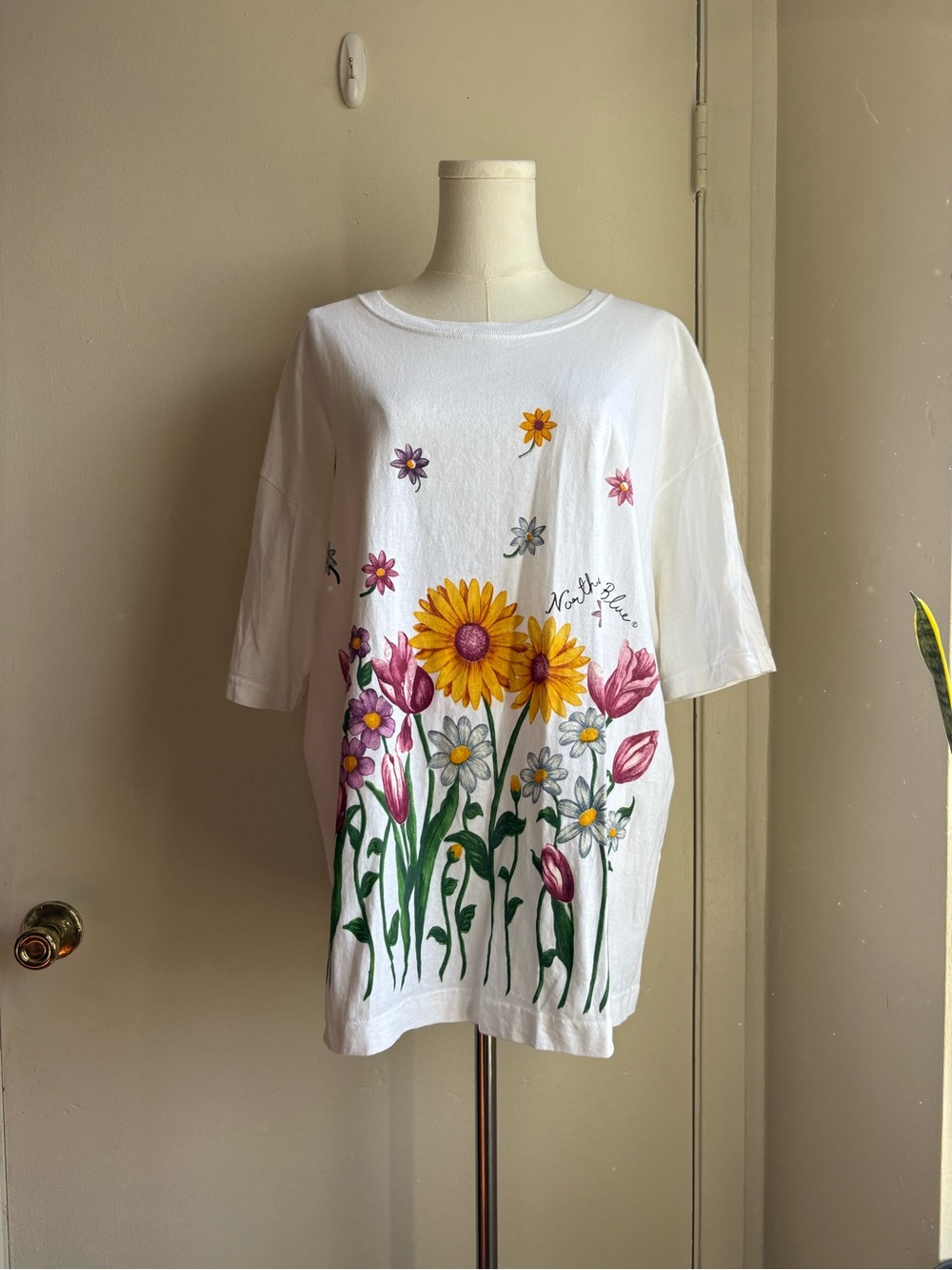 northwest blues 90s vintage all over floral print white t-shirt